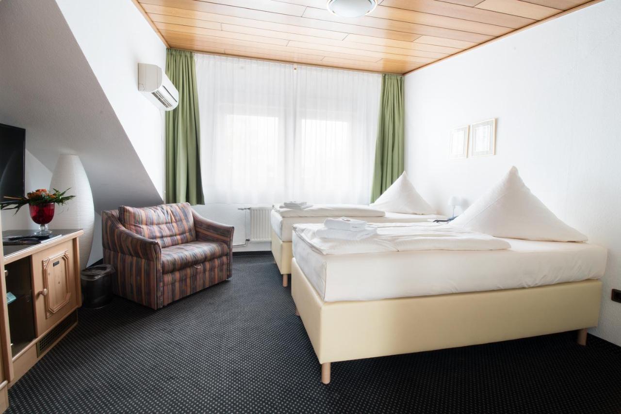 Hotel Zum Eisenhammer Oberhausen  Luaran gambar